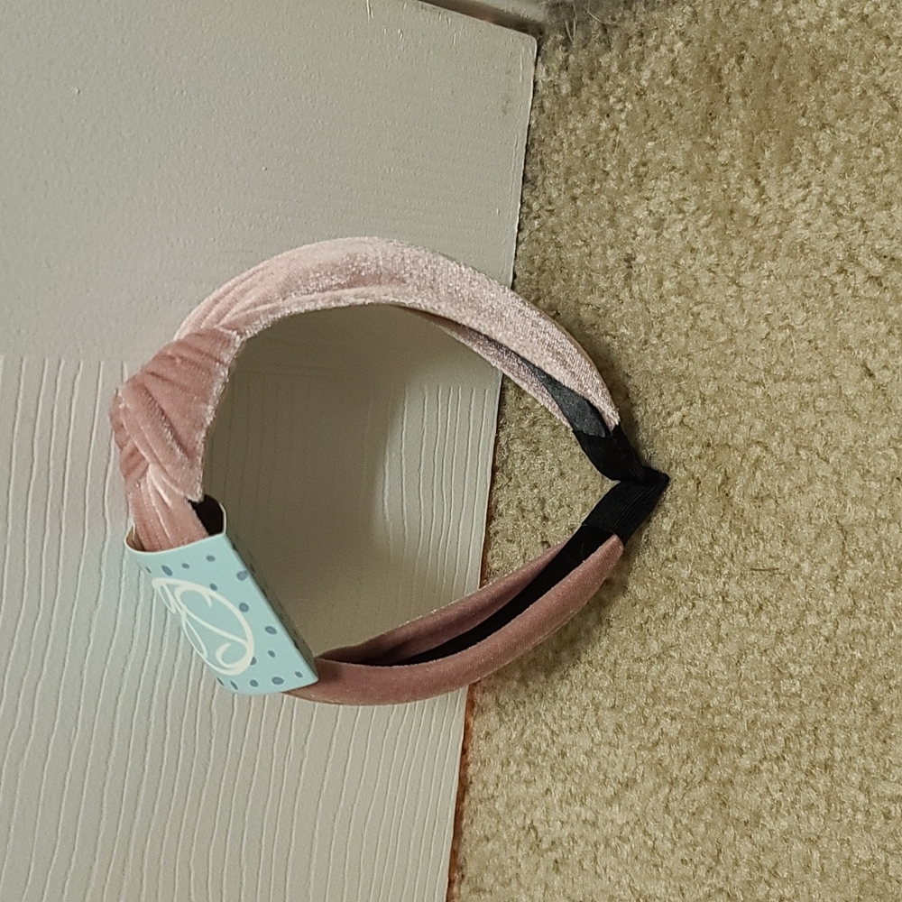 NWT Gemma Simone Knotted Rose Velvet Top Knot Band